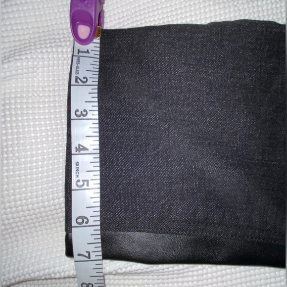 Women’s Abercrombie&Fitch Love Ultra High Rise faux leather & Jean pants size 28 - Picture 11 of 14